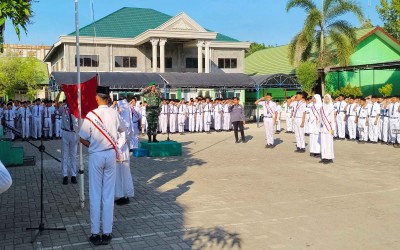 Pembina Upacara: Literasi Berkelindan Dengan Kemajuan Bangsa